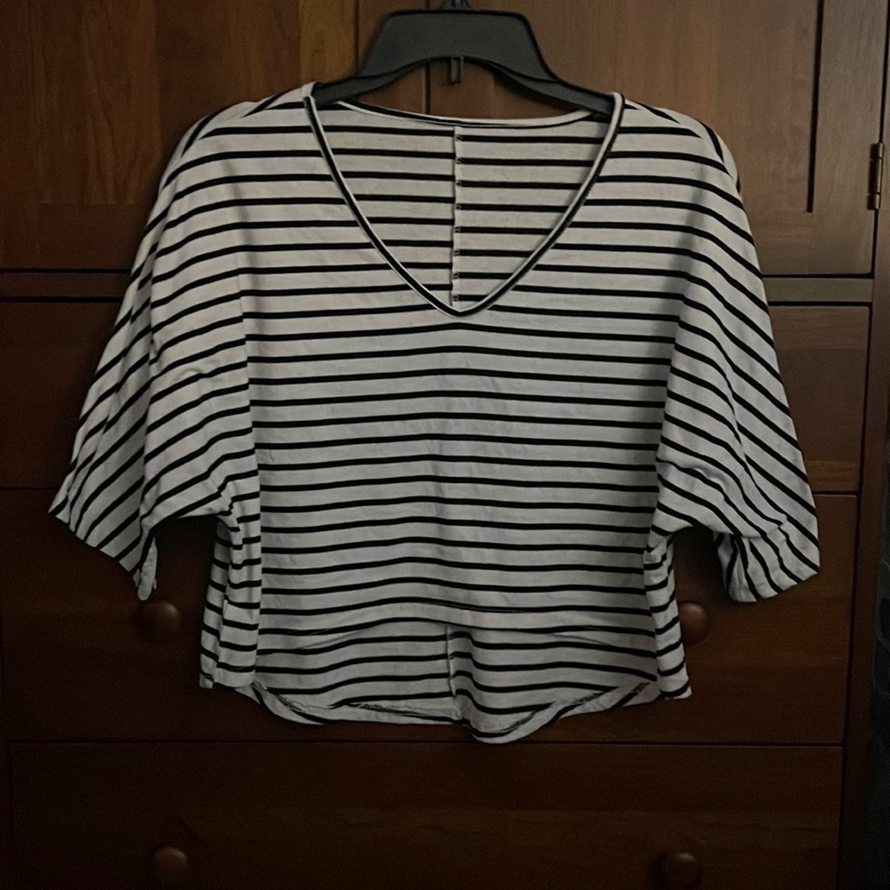 Cropped Tee